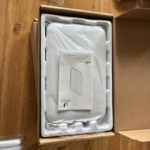 Ubiquiti unifi uma - ubiquiti,