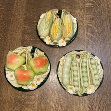 3 Vintage 1988 Kitchen Garden Ceramic Wall Plaque Botanical Designs 10 cm v g c 