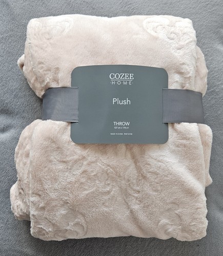 Cozee home plush throw pink - throw,