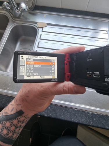 Sanyo xacti cg9 mpeg - xacti,