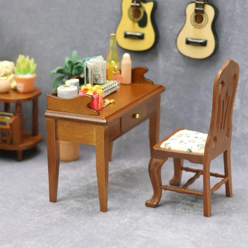 Dollhouse solid wooden - 1/12,