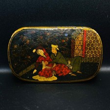 fine Antique Persian Lacquered Papier-Mâché Snuff Box – Qajar Dynasty, 19th C