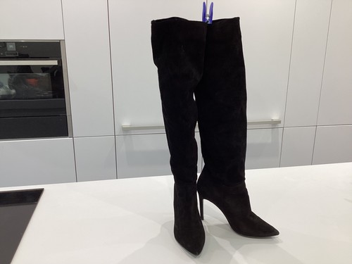 Sosandar black genuine suede