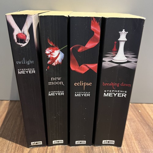 The twilight saga book series - saga,