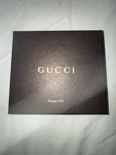 Gucci ladies purse - gucci,