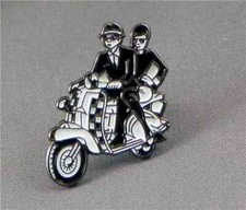 SKA COUPLE + SCOOTER PIN