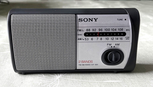 Sony icf 303 portable - sony,