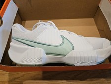 BRAND NEW Nike Women’s Zoom