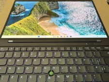 Thinkpad X1 Carbon Gen 11 - i7 - 16GB RAM - 512GB SSD - OLED- 2027 Warranty