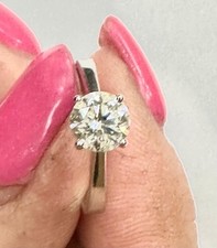 1.05 carat Solitaire K Colour natural diamond 18ct White Gold