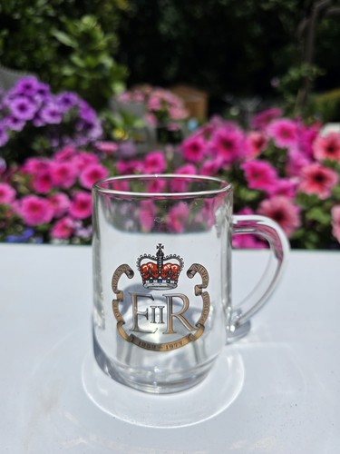 Queen elizabeth silver - queen,