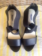 Dune Sandals - Silver Wedge