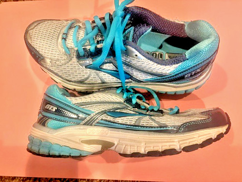 Brooks gts womens 5 - 13, 7.5