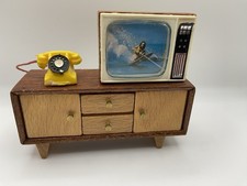 VINTAGE LUNDBY DOLLS HOUSE