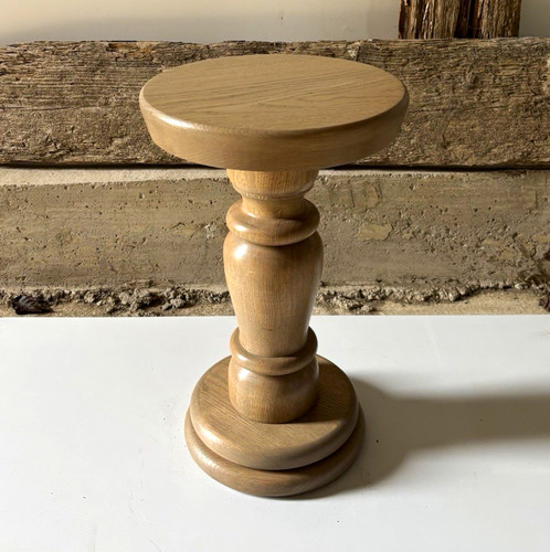 Round wooden pedestal - wooden, side