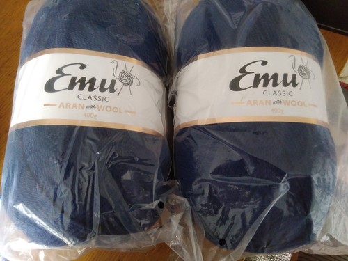 800 grams emu classic - emu, aran