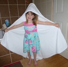 HOODED TOWEL embroidered STORM