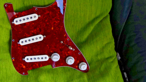 Fender stratocaster loaded - stratocaster,