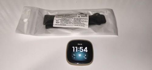 Fitbit versa smartwatch - versa,