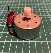 Kitronik Solar Motor. 1820 RPM. Low Inertia High Torque. With Plastic Worm Gear.