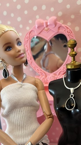 Barbie sindy inch dolls - barbie/sindy.,