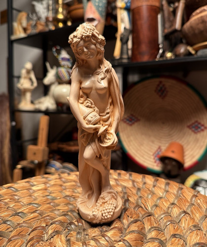 Vintage classical lady - classical,