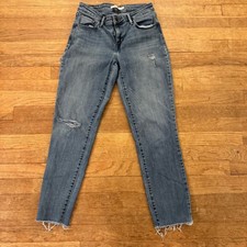 Levi's mid rise skinny medium
