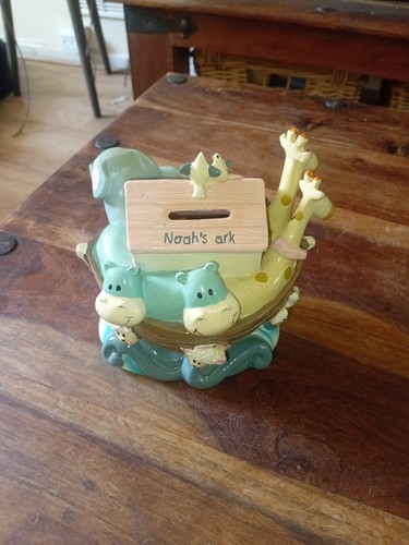 Noahs ark piggy bank - piggy, sherratt