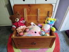 Solid Pine Bedding Blanket Box