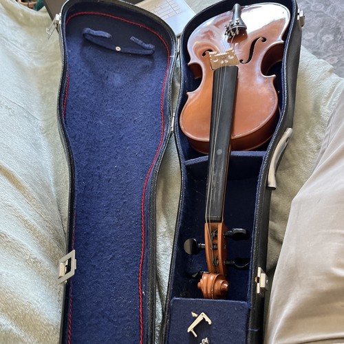 Unbranded wooden violin - violin, and