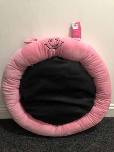 Percy pig pet - m&s, bed