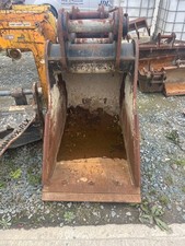 20T Strickland bladed bucket