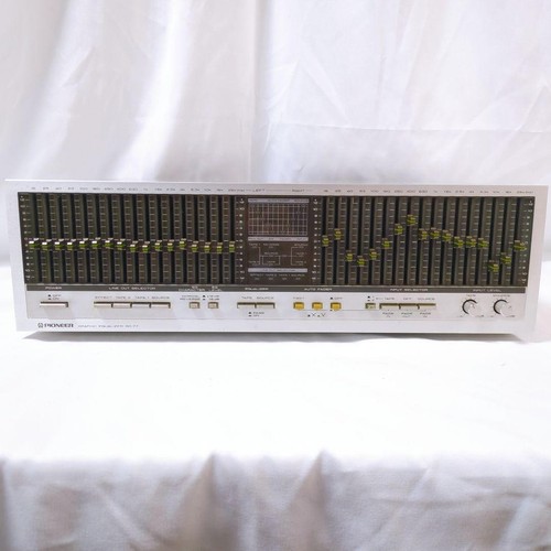 Pioneer stereo graphic - stereo,
