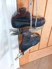 VINTAGE CCM Ice Skates Size 8