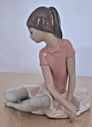 Lladro ballerina figurine - lladro,
