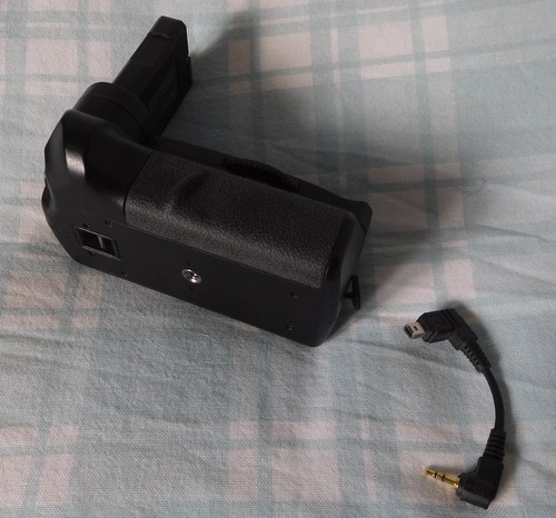 Vertical power battery handle - vertical,