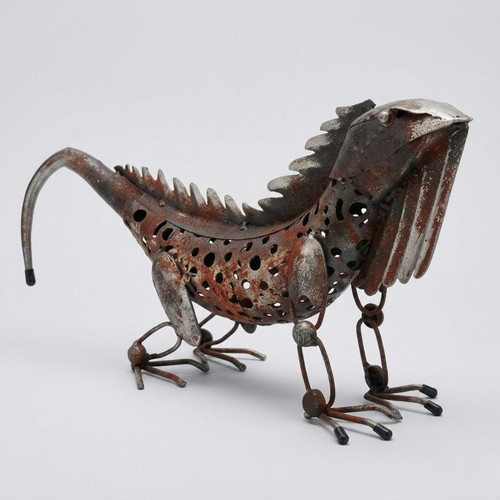 Metal iguana lizard - lizard, sculpture