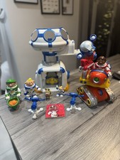 Lunar Jim  Figures, play sets