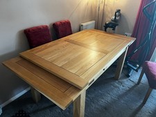 Solid Expandable Oak Table And