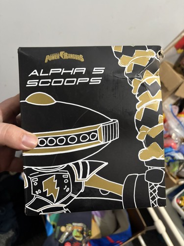 Loot crate power rangers alpha - crate,