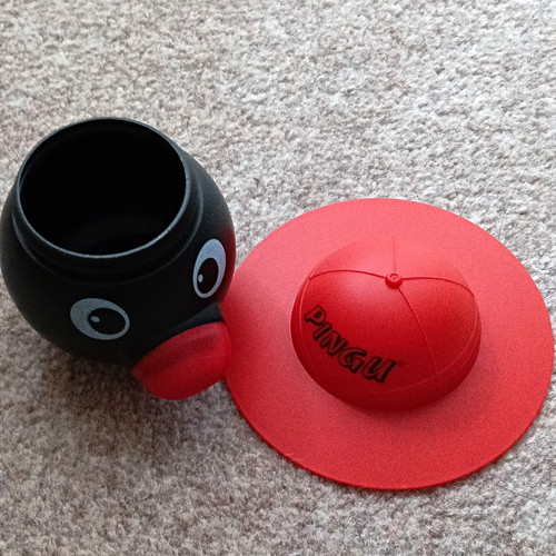 Vintage 90s pingu - 90s, cream
