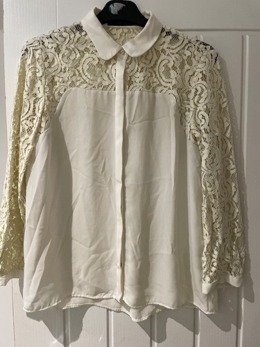 Zara embroided sleeve blouse