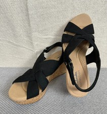 Clarks Womens Rose Erin Wedge