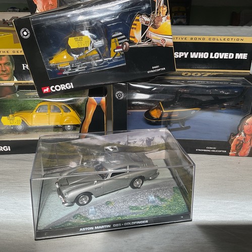 Corgi collection 007 models - collection,