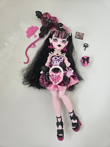 Monster high draculaura - draculaura, scary