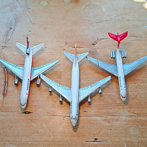 Lindoy diecast airliner lot - diecast, of