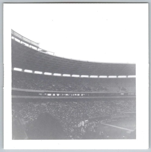Vtg snapshot large crowded - b&w,