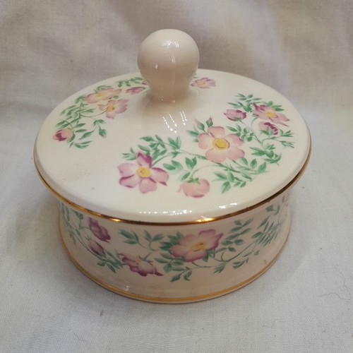 Wade ceramic ringtons - ceramic, trailing