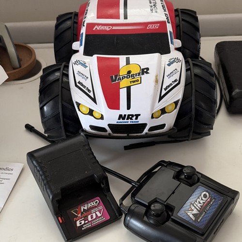 Nikko vaporizr car - rc,