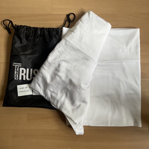 White truss scrim - 3m,